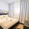 Kyd House Studiouri si apartamente la 100 de m de plaja Debarcader