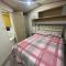 Cosy Holiday Home, Home Farm Holiday Park - 布伦特山庄