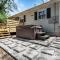 Housepitality - Electric Ave - 3 BDR and Hot Tub Housepitality - Electric Ave - 3 BDR and Hot Tub