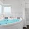 4 Bedroom Lovely Home In Tarm
