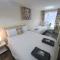 Exquisite Stays Free parking, fast WiFi, close to city centre - Kenton