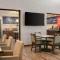Hampton Inn & Suites-Hudson Wisconsin