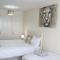 Exquisite Stays Free parking, fast WiFi, close to city centre - Kenton