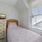 232 W Pine Ave 4 Beds, 2 Baths