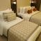HOTEL SR