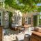 Provencal bastide with heated pool near Alpilles and Luberon - Vernègues