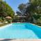 Provencal bastide with heated pool near Alpilles and Luberon - Vernègues