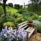 Old Oak Barn - A beautifully converted barn in idyllic setting, extremely child friendly