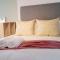 Stay at stylish 126 on M - Home from Home - Secure, Central with Pool - Fokváros