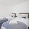 High-End Beachfront Getaway Sea View King Bed - East Wittering