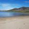 Lovely modern cottage, in Trefor village located near beach