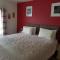 Lovely modern cottage, in Trefor village located near beach