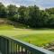 Golf On Site - Walk-in Shower - Jetted Tub - Free Attraction Tickets Included (SB9-5) - Branson