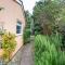 Peaceful Oasis 3 Beds House with Garden and Parking