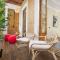 Paseo St Joan classic 4BD for 10 guests