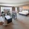 Luxe Sunset Boulevard Hotel