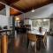 Upscale Spacious Chalet w Hot Tub Laurentians, QC! - Prévost
