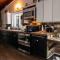 Upscale Spacious Chalet w Hot Tub Laurentians, QC! - Prévost