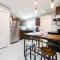 Park Life Retreat - King Bed - Pet Friendly - Sleeps 6