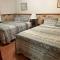 Deluxe Cabin #10 with Jacuzzi on Patoka Lake in Southern Indiana