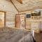 Mountain Majesty ~ 28 Person Indoor Pool Cabin - سيفيرفيل