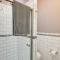 Pet-Friendly Apartment 1 Mi to Lake Merritt! - Oakland