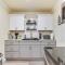 2 Mi to Dtwn Chic Waco Studio with Fire Pit!