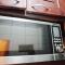 Residence GermanoTech Logbessou appartement meublé 2ch,1salon eau chaude,Wifi,parking,virgile,menagere,canalsat