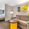 Comfort Suites Whitsett - Greensboro East