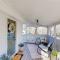 The Lakeway House