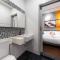 HighPark Suites Kelana Jaya, Petaling Jaya by Sleepy Bear