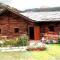 Magnificent spacious 4 bedroom mountain chalet with spa