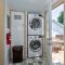 Alameda 2BR 2BA house, AC, near ferry to San Francisco, 2 free parking spaces