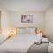 Tree Top Views - Magnificent 4 Bedroom House - 3 Minutes to MONA - Rosetta