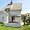 8 person holiday home in MÅLØY-By Traum