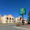 Quality Inn & Suites Farmington - Farmington