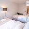 Apartment 3 - Brentwood - Spacious Apartment close to High Street, with Free Parking RockmanStays - Brentwood