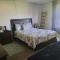 Bedroom Four minutes from beach