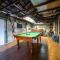 Jupiter & Neptune - In-ground Pool & Mini Bar - Thebarton