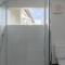 Cute & Comfortable Cottage: Near City with Parking