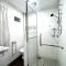 Modern 4BR Melawati Mall, KL EastMall, Zoo Negara, UIA IIUM