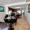 Beautiful Beach Front Condo near Downtown