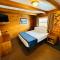 Ute Bluff Lodge, Cabins and RV park - South Fork