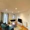 Wokingham Spectacular 2 Bedroom Penthouse - Bracknell