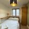 Wokingham Spectacular 2 Bedroom Penthouse - Bracknell