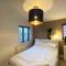 Wokingham Spectacular 2 Bedroom Penthouse - Bracknell