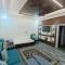 Fully furnished 1 BHK Apartment near Lake