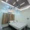 Fully furnished 1 BHK Apartment near Lake