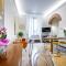THREE APARTMENTS Via Roma