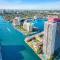 Oasis with Inspiring Views, Amazing Pool and Gym - Hallandale Beach